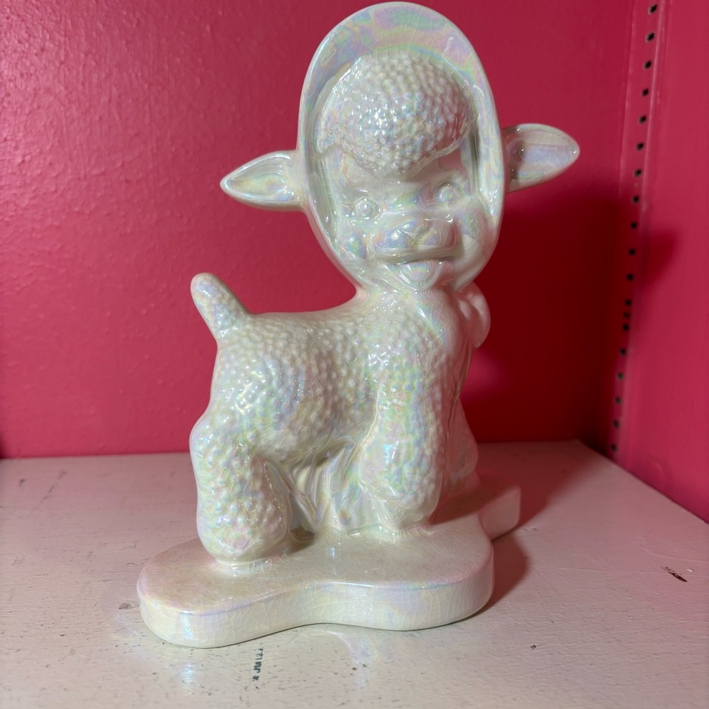 Vintage * Iridescent Unique White Ceramic Lamb Hat Figure Easter Holiday Kitsch